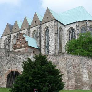 Katholische Universitätskirche St. Petri zu Magdeburg